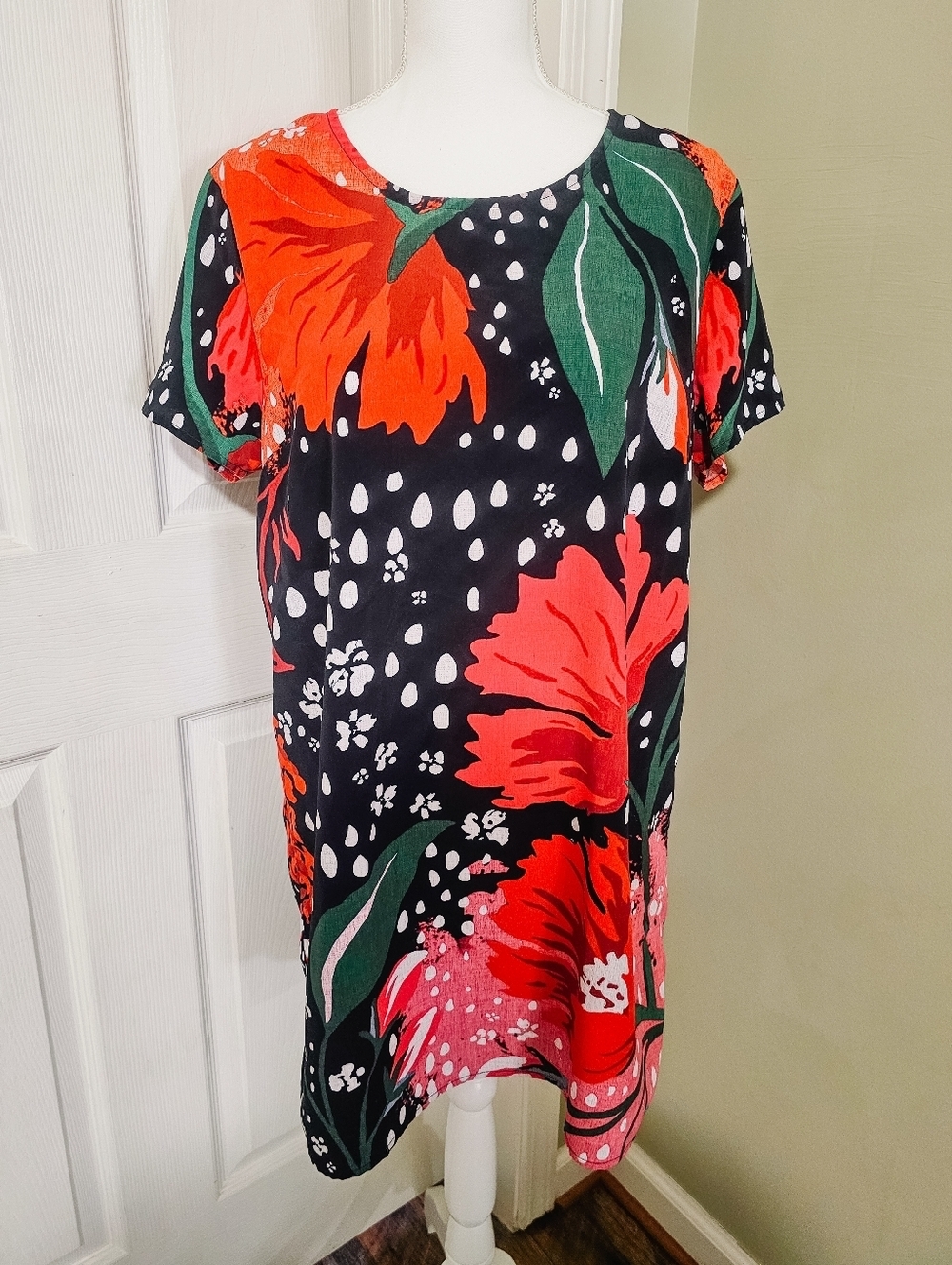 MINKPINK I’ll Be Around Tee Dress Floral Black Red Boxy A-Line Mini Lightweight